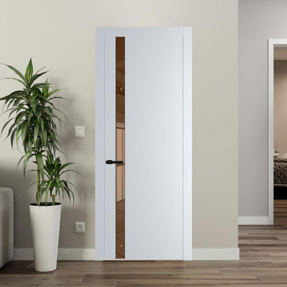 Межкомнатная дверь ProfilDoors 18 PW Вайт Зеркало Bronza молдинг Черный матовый