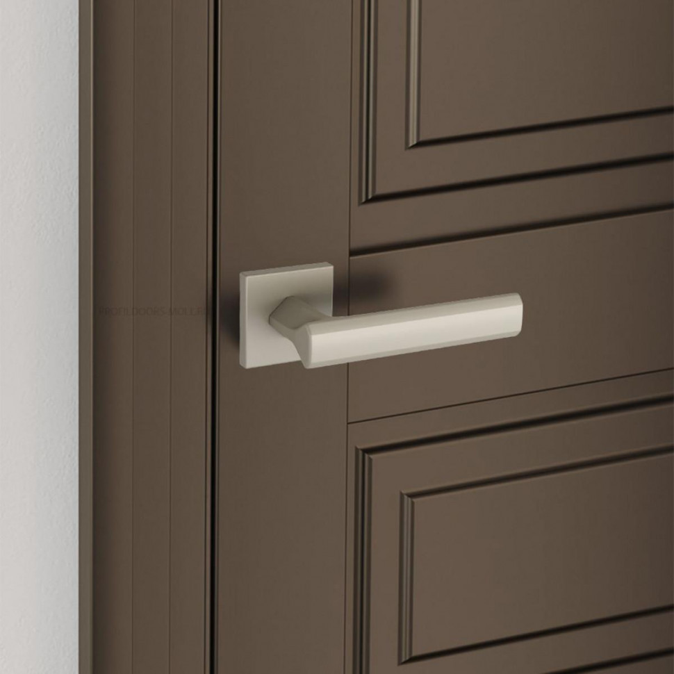 Дверная ручка PENT цвет Никель матовый На розетке RO54