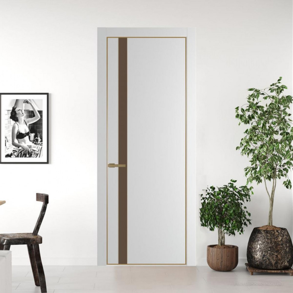 Межкомнатная дверь ProfilDoors 18 PE с вставкой из стекла монохром гляссе Крем Вайт с алюминиевой кромкой Золото