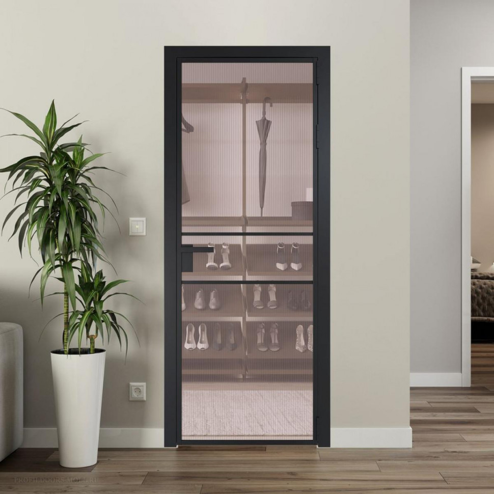 Межкомнатная дверь ProfilDoors 2 AG стекло Мору розовое цвет профиля Черный матовый